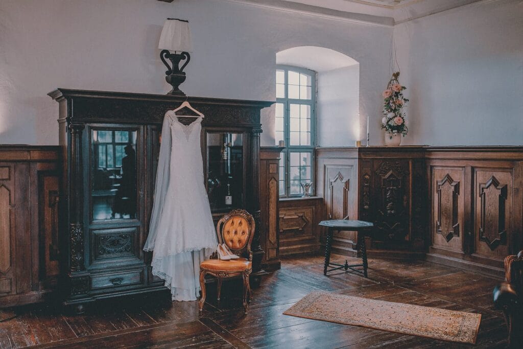 Hochzeitslocation in Simmershofen Schloss Walkershofen – Heiraten wie im Märchen!